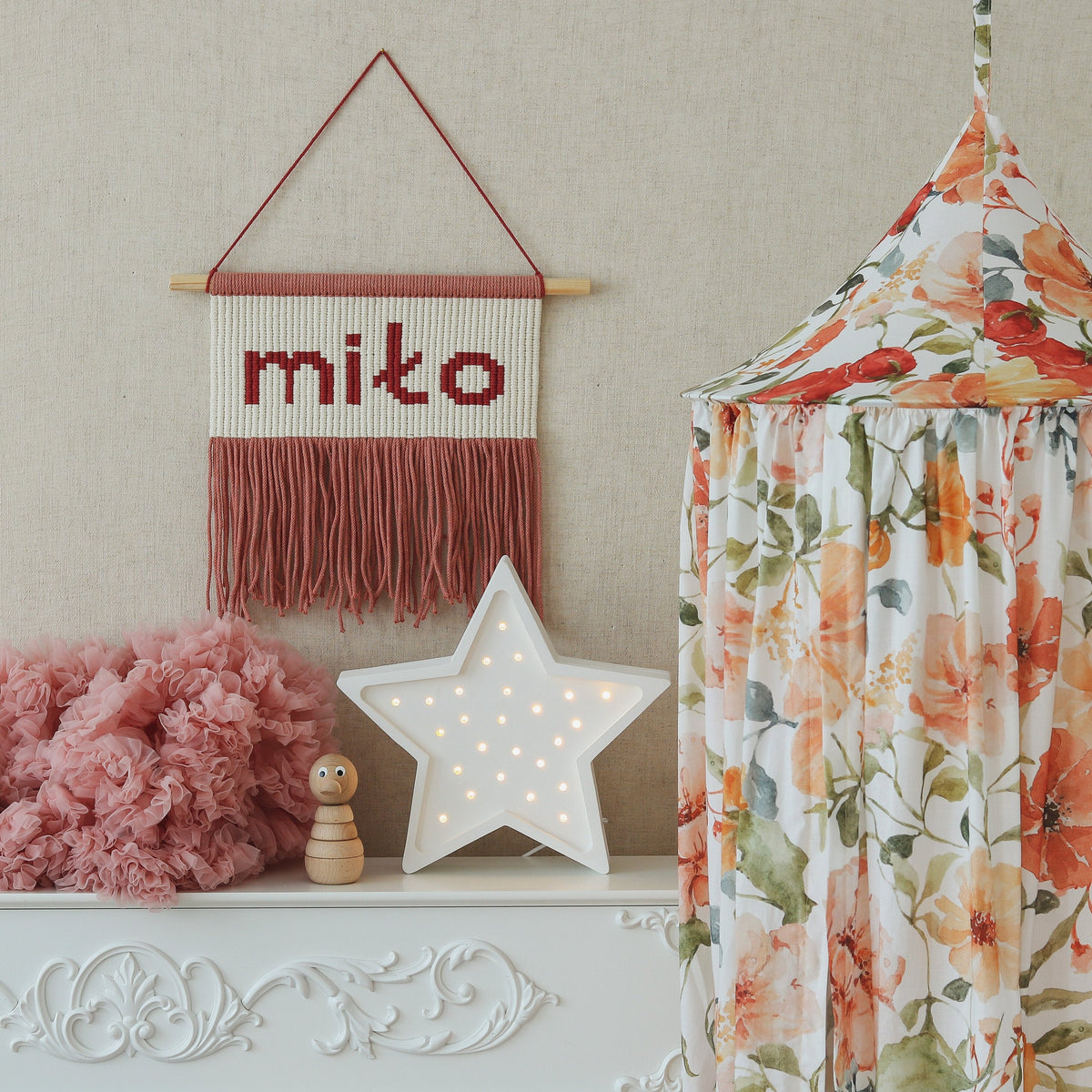 Star outlet lamp nursery