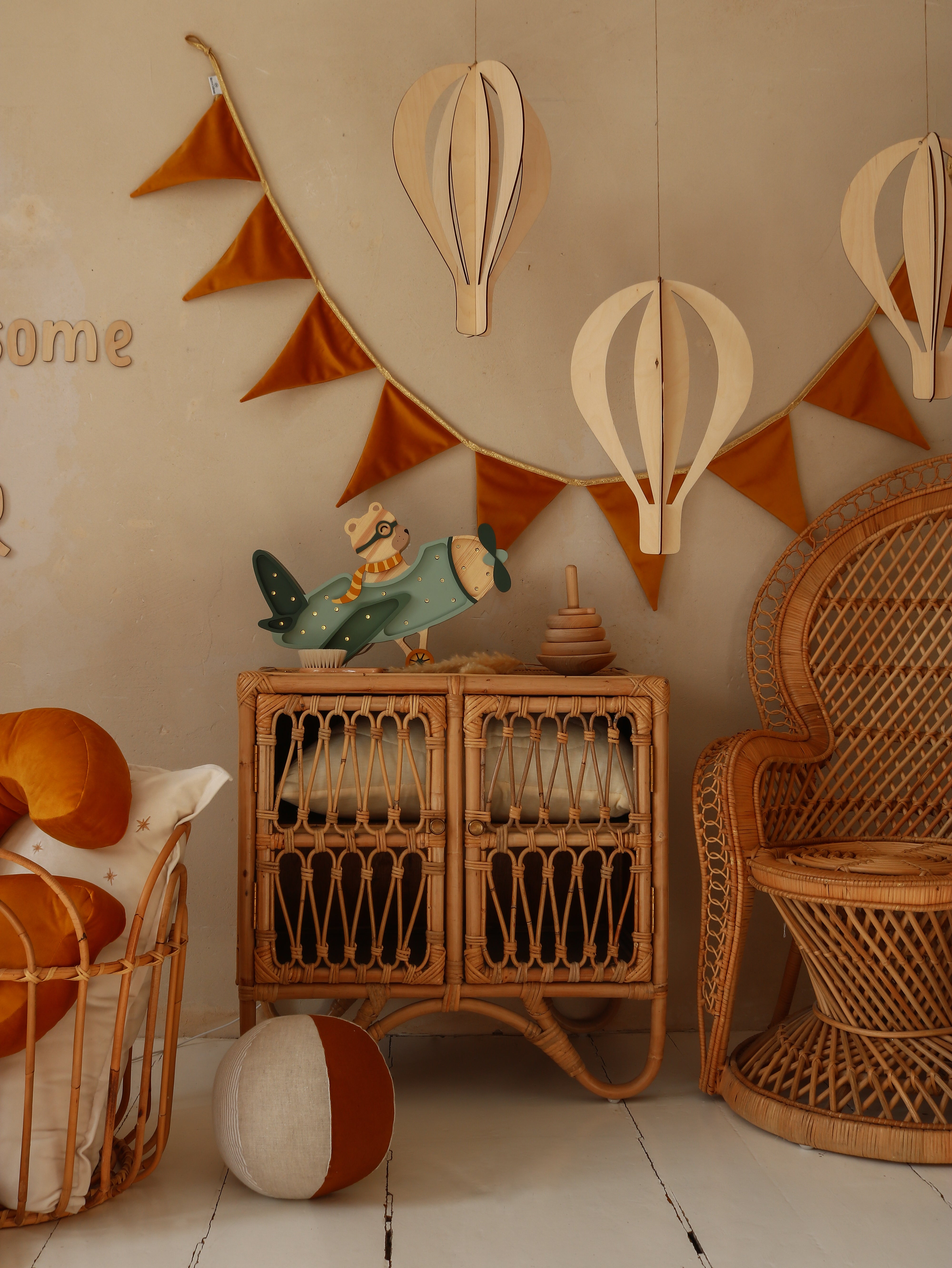 Wooden Khaki Pastel airplane nursery lamp with bear pilot, soft dimmable LED light