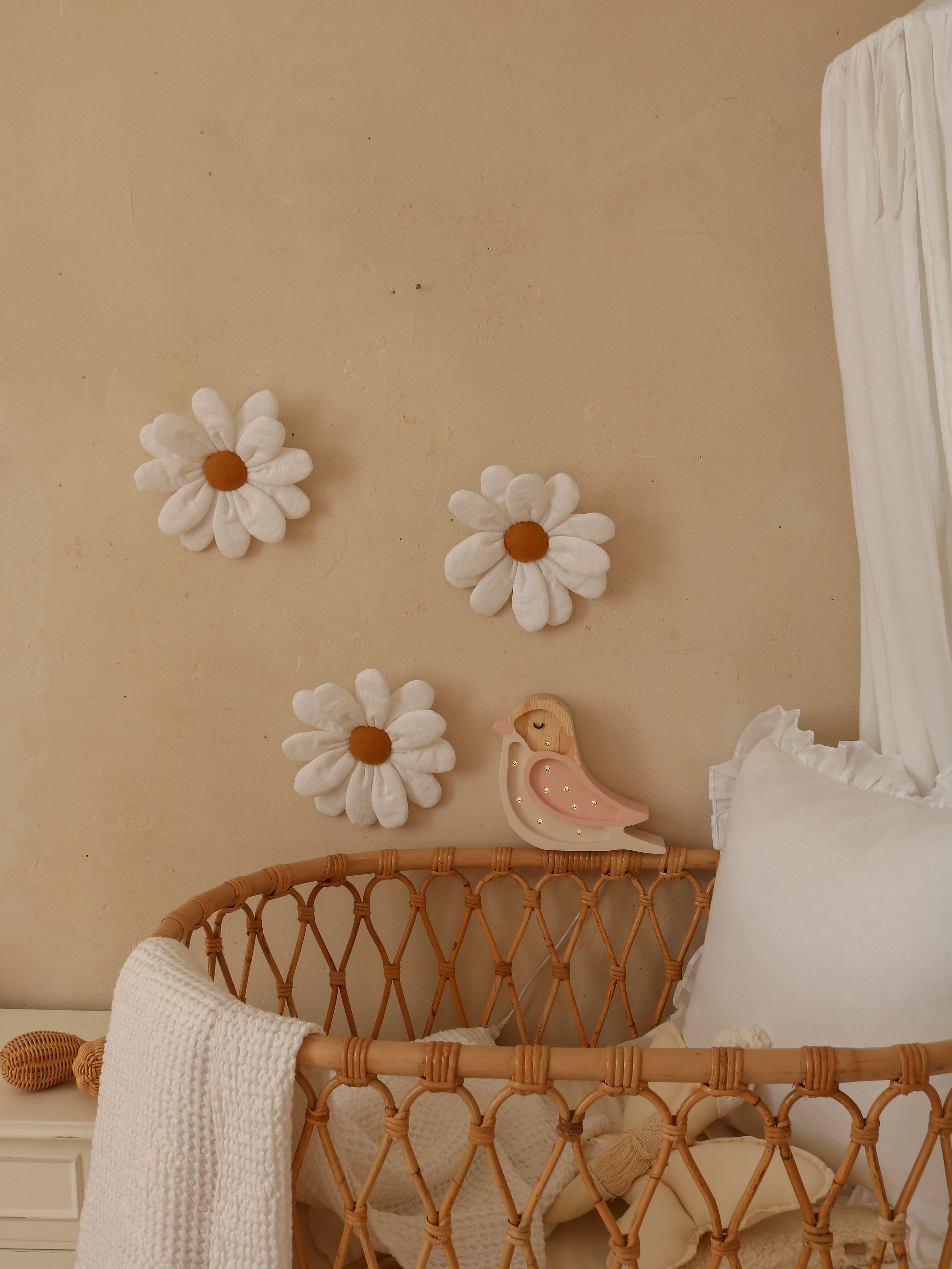 Strawberry Cream wooden bird lamp – perfect baby or kids gift