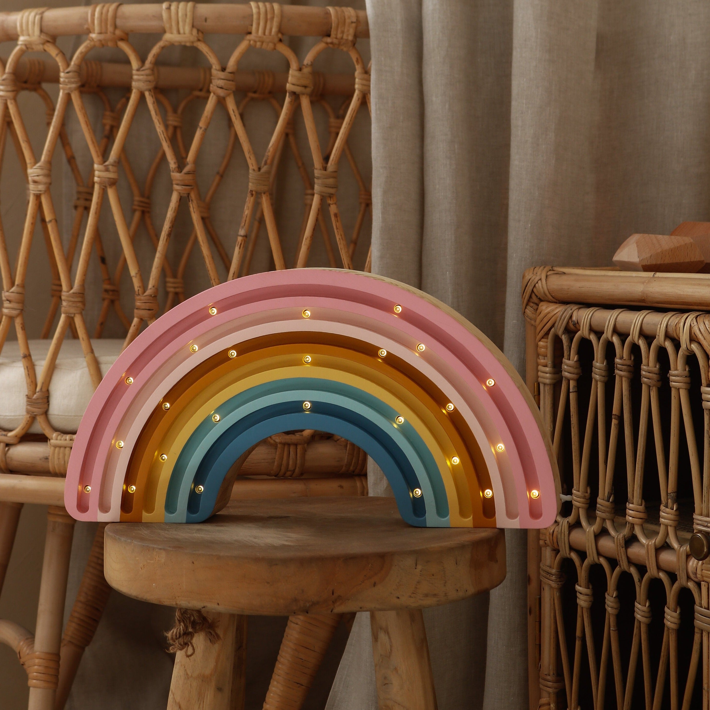 Retro Rainbow Lamp – stylish kids lamp with built-in dimmer